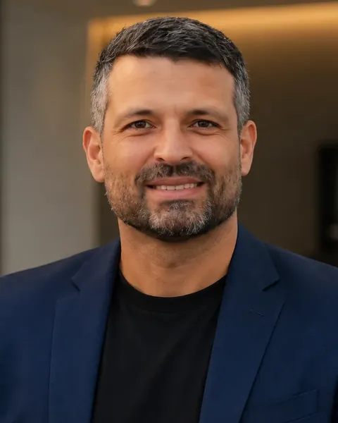 Jean Zonta, corretor de imóveis na Praia Brava, CRECI 21.881