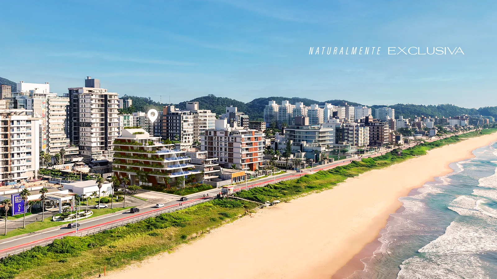 Arina Residenza · vista aérea da orla da Praia Brava