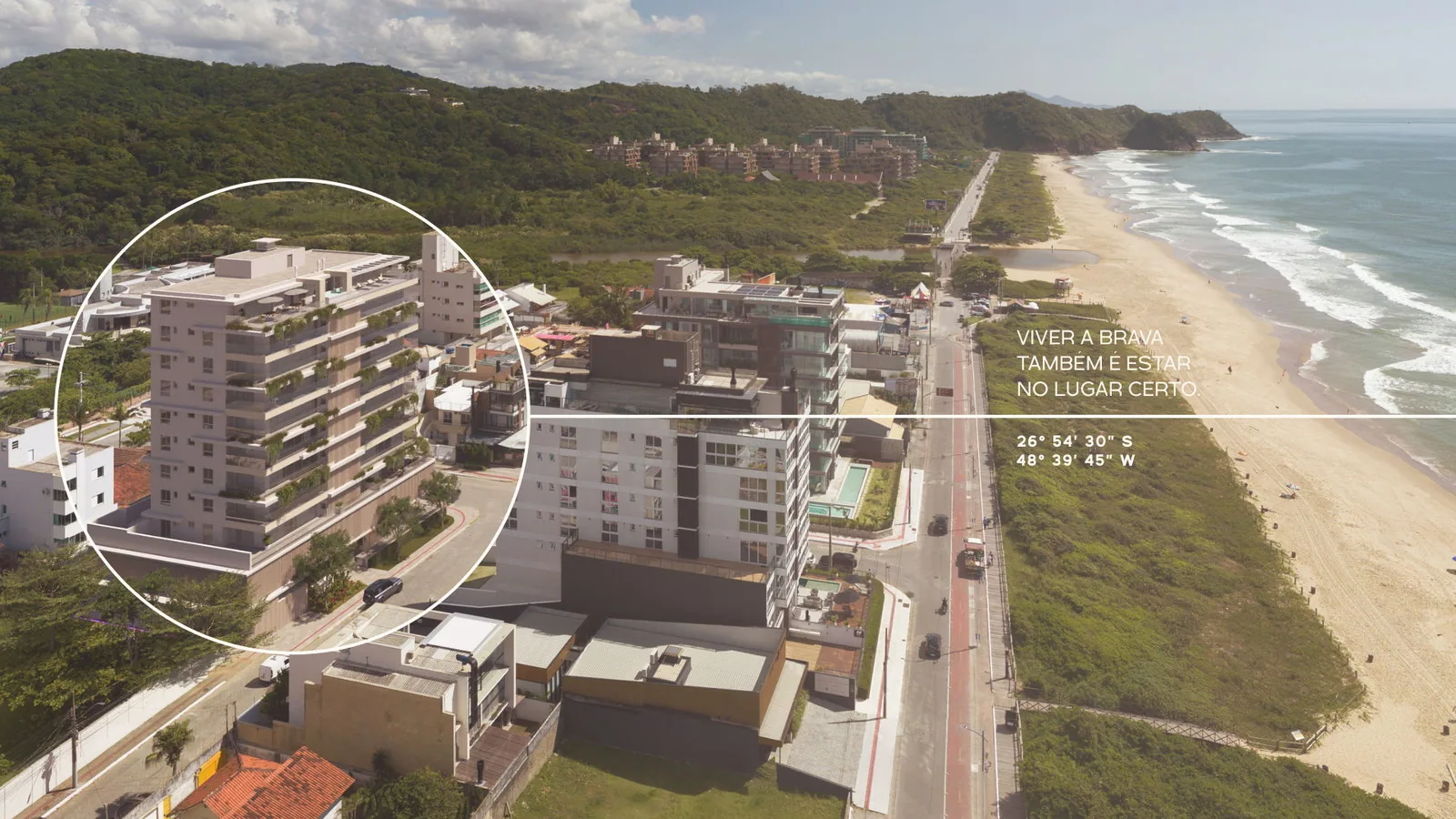 AURA Living Home · o edifício visto do alto, na Praia Brava