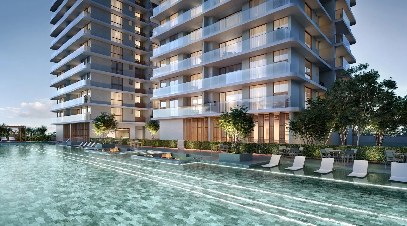 Brava Ocean · piscina com raia de 50 metros e as torres ao fundo