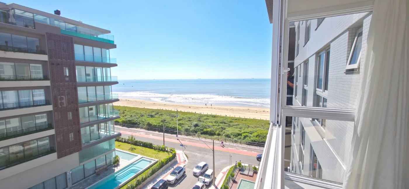 Vista do mar da Praia Brava a partir do apartamento do Brava Prime