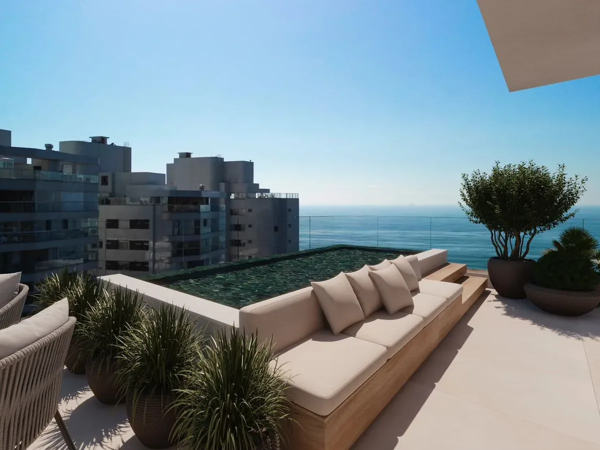 Brava Eco Home, terraço da cobertura duplex com piscina na Praia Brava, Itajaí