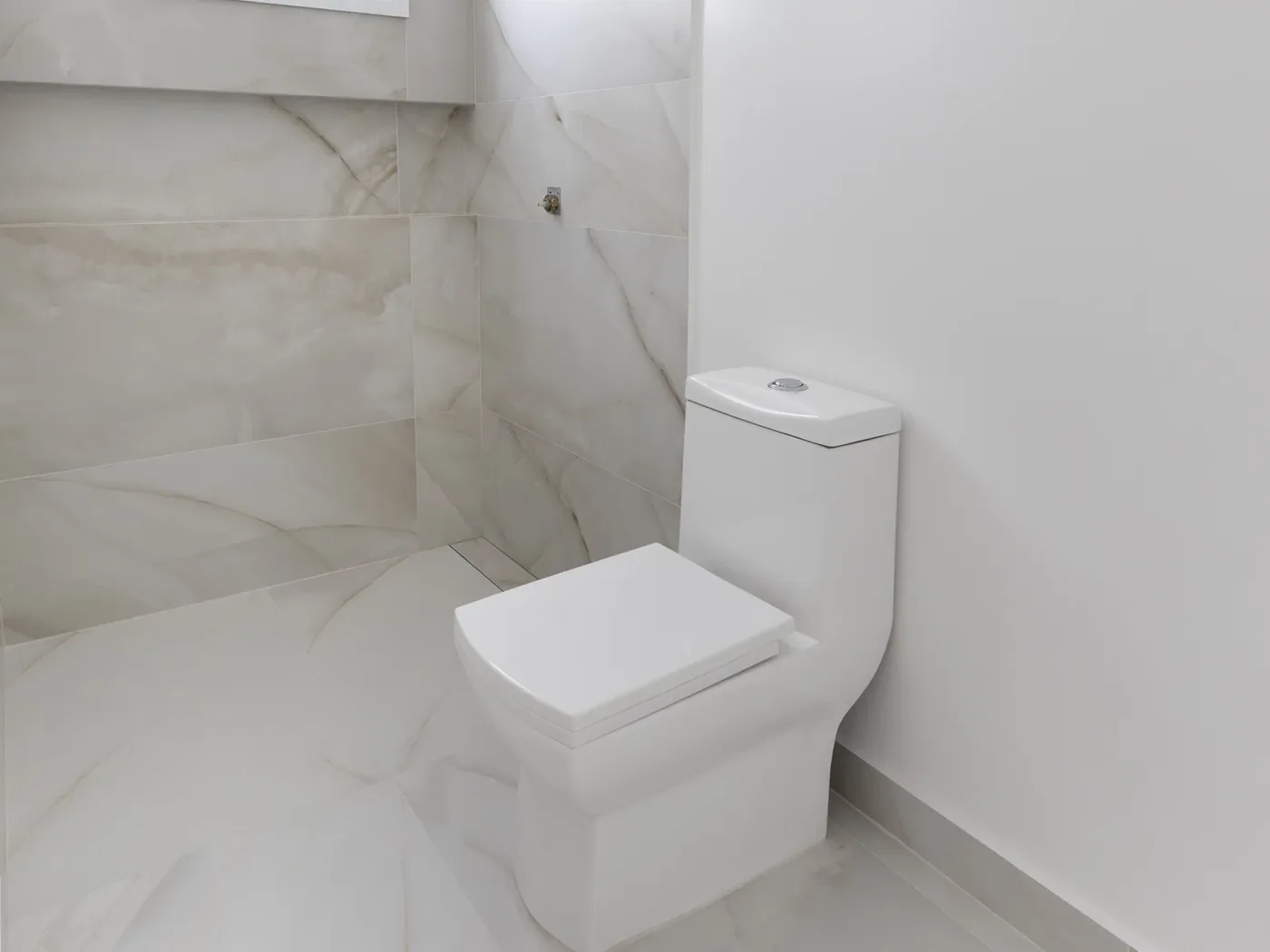 Banheiro de suíte do apartamento 501 do Le Blanc