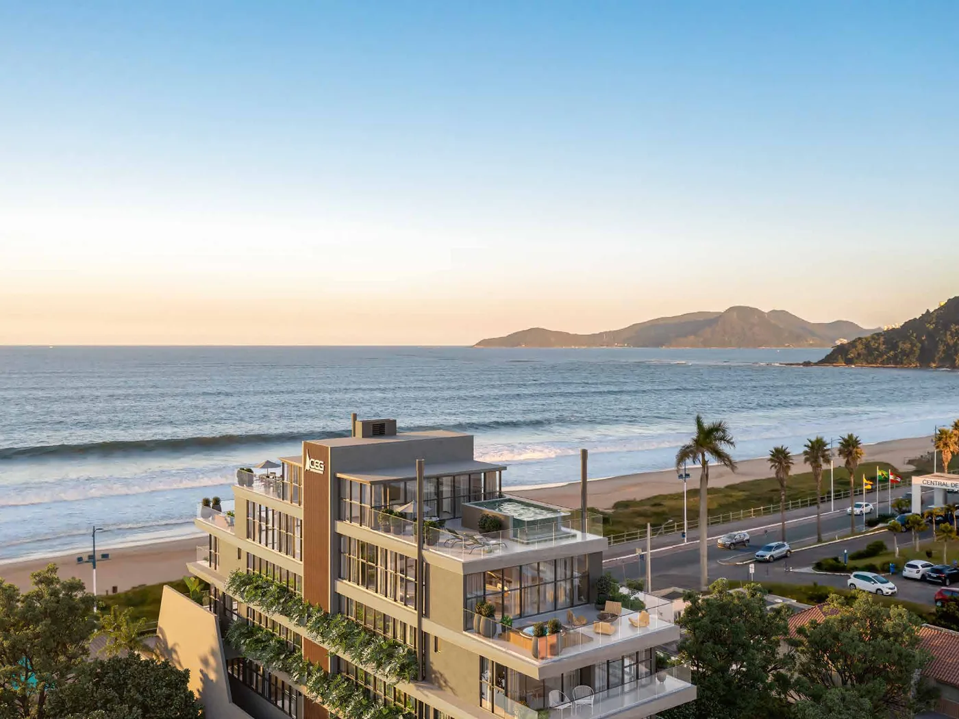 SENSE · o edifício frente mar na Praia Brava, com a orla e o Morro do Careca ao fundo