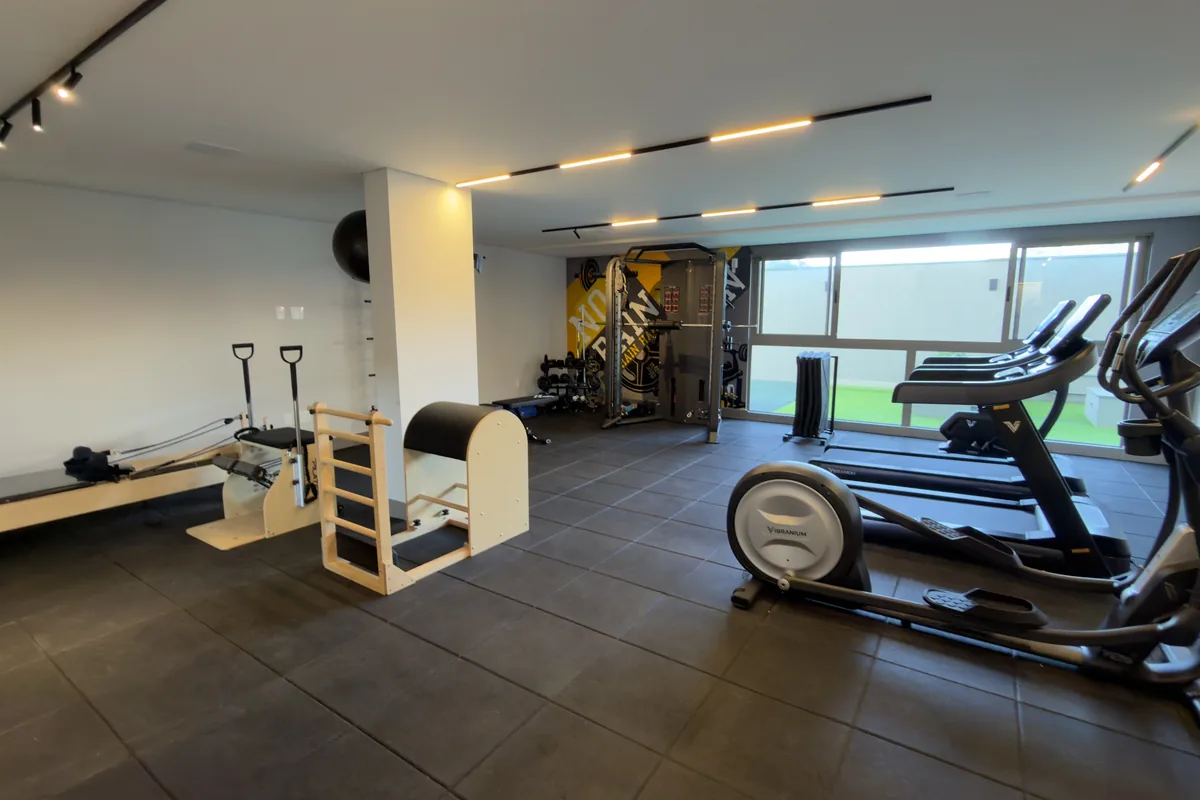 Soul Brava Club: sala de pilates dentro da academia